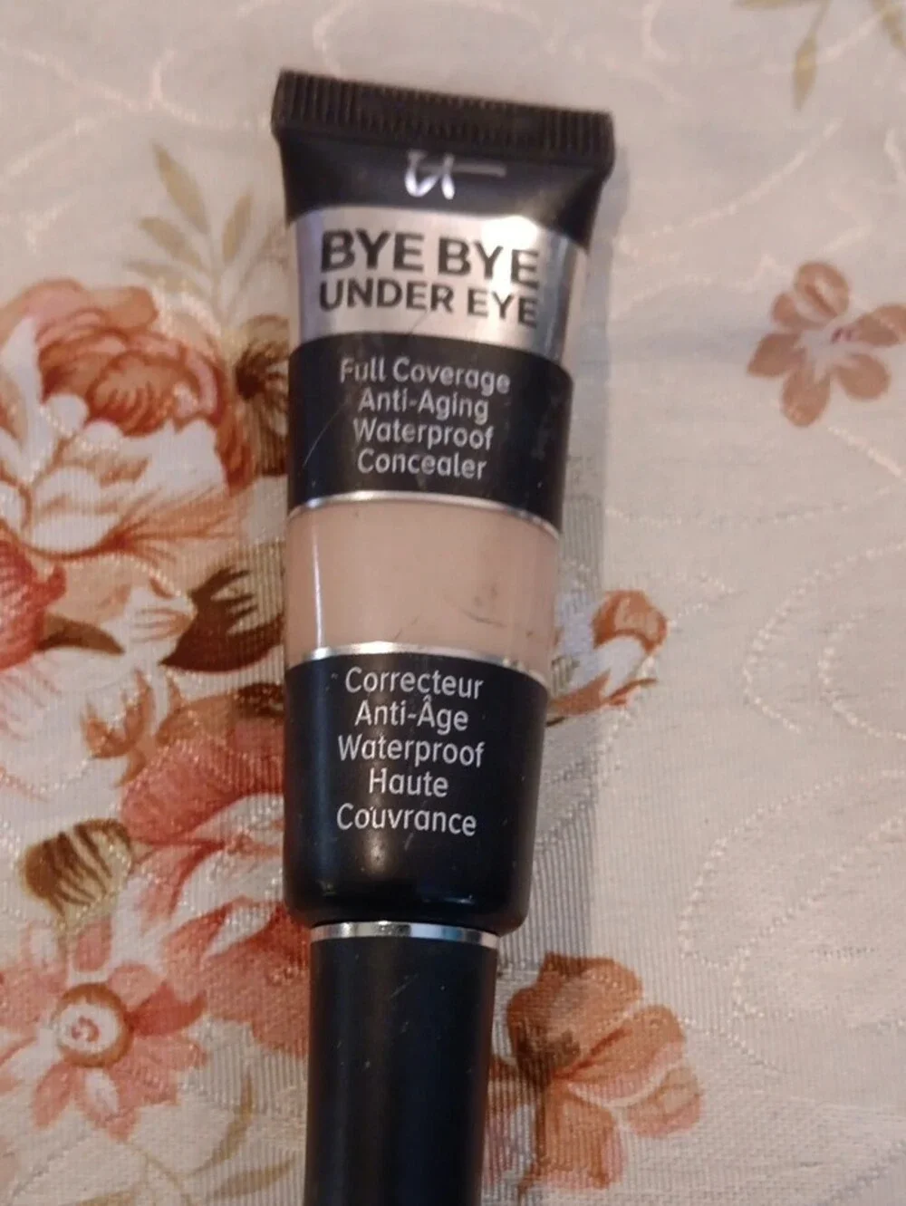 it cosmetics Bye Bye Under Eye Concealer - Light Beige